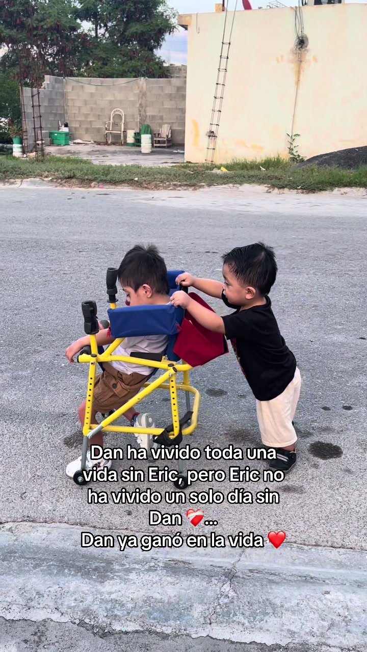 @L C D