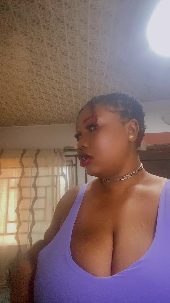@Queen asankem🇬🇧🇳🇬