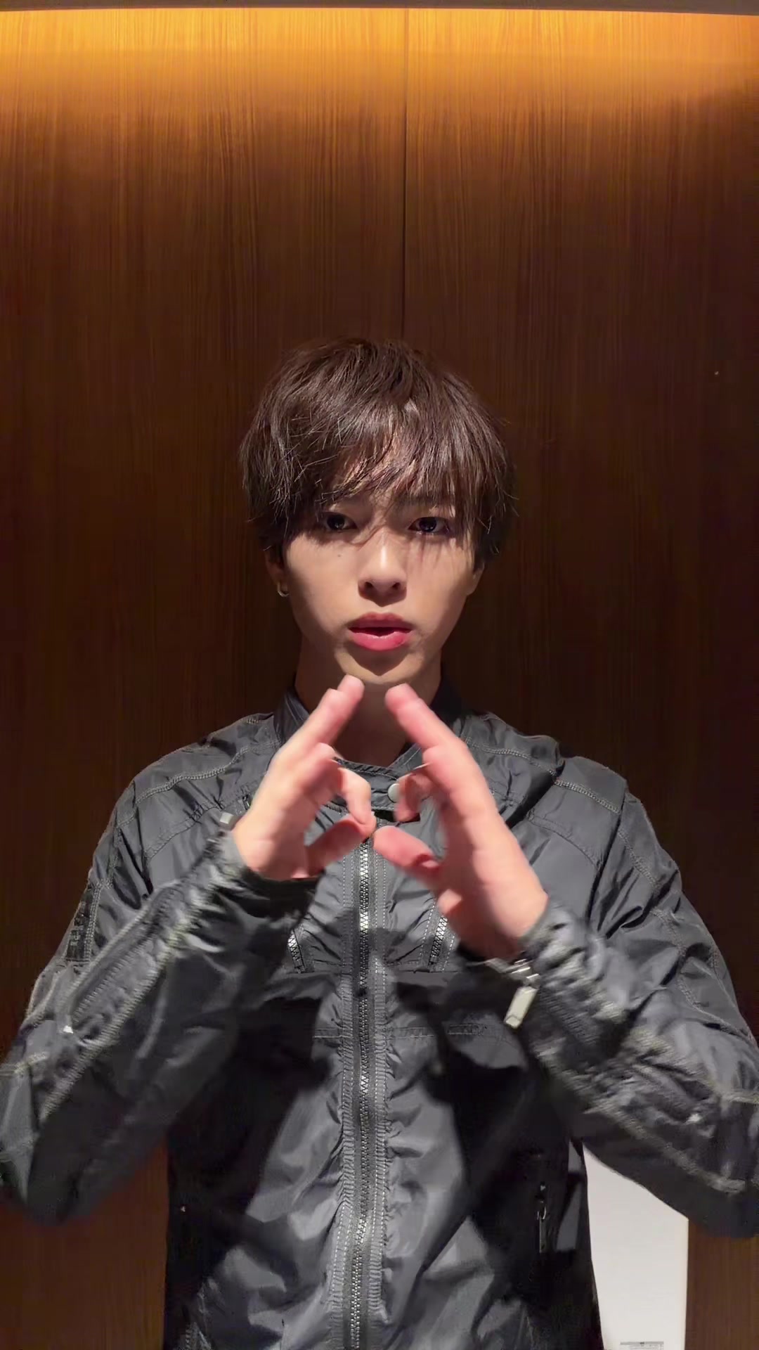 @曽根 凌輔