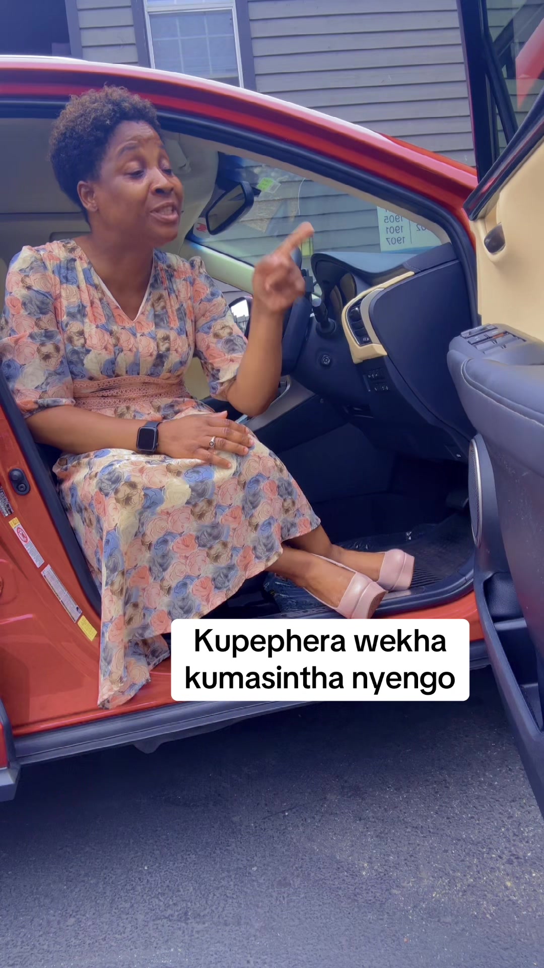 @Abwezi Mwandiona?
