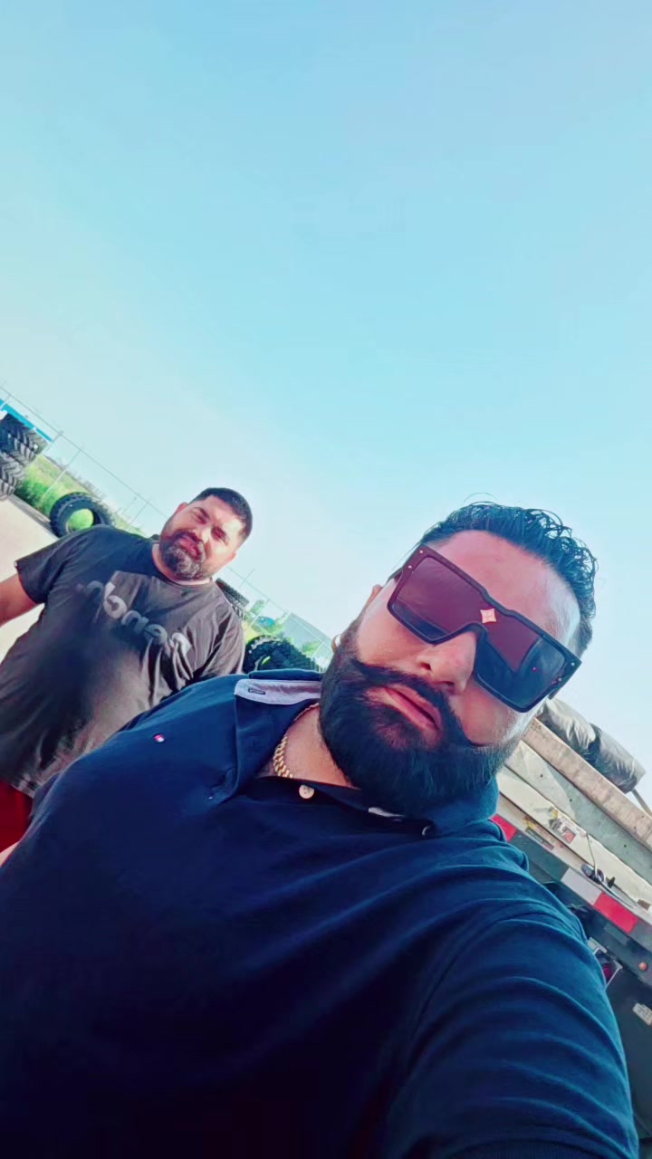 @LUCKY NIJJAR