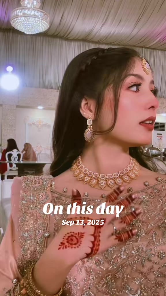 @Munisha Khan🕊️