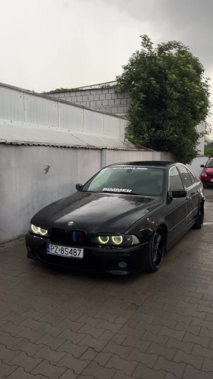 @E39🖤