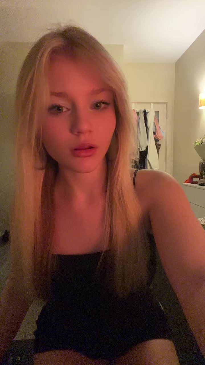 @blondinkaaaa