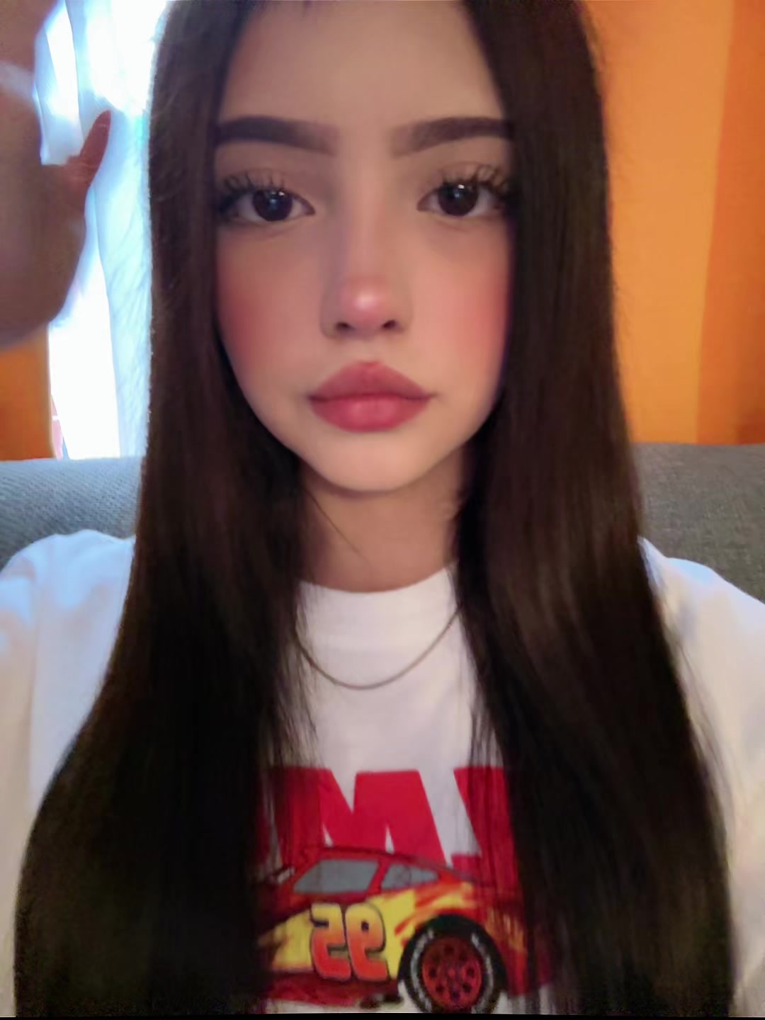 @𝒶𝓁𝒾 🍒