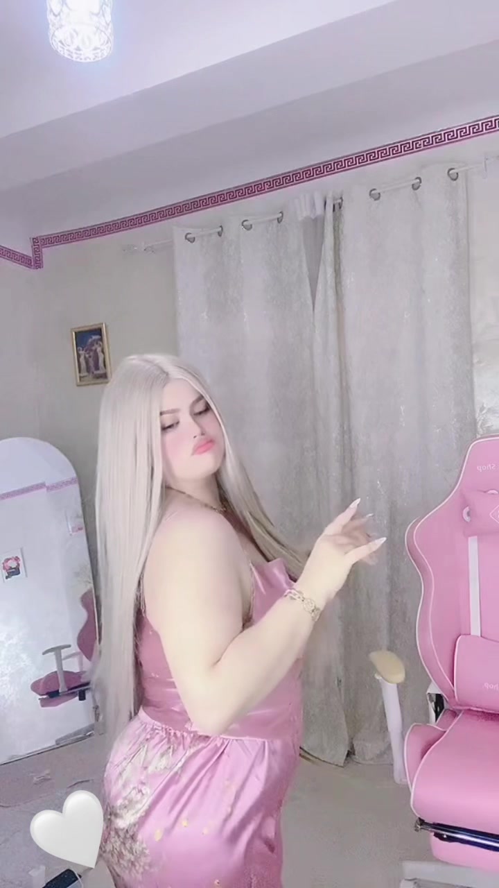 @👑🩷Diva la poupée🩷👑
