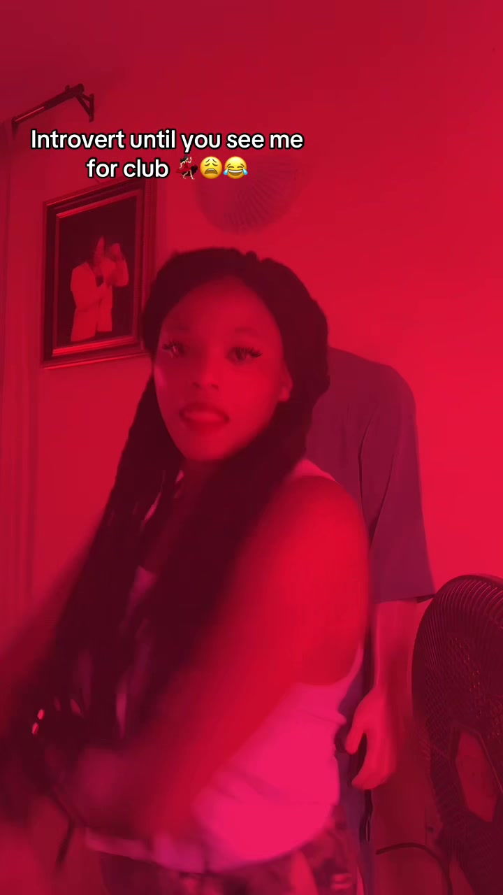 @QUÉENIE ♥️🔒💚OCHANYÁ🥷🖤