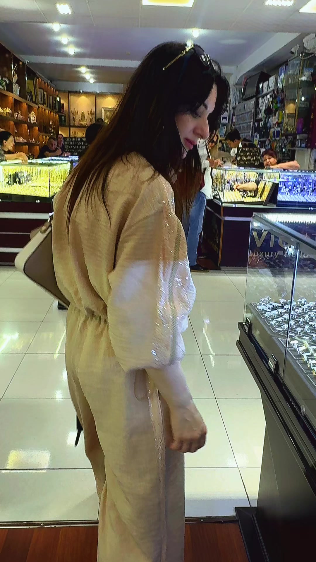 @Enrika_mn