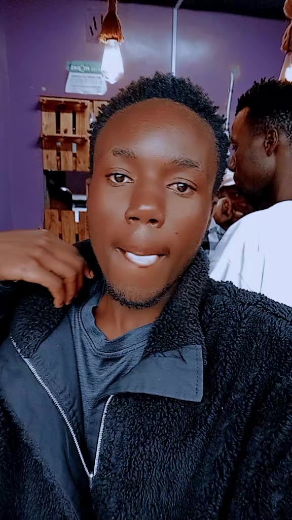 @🥹IT'S LEN😫