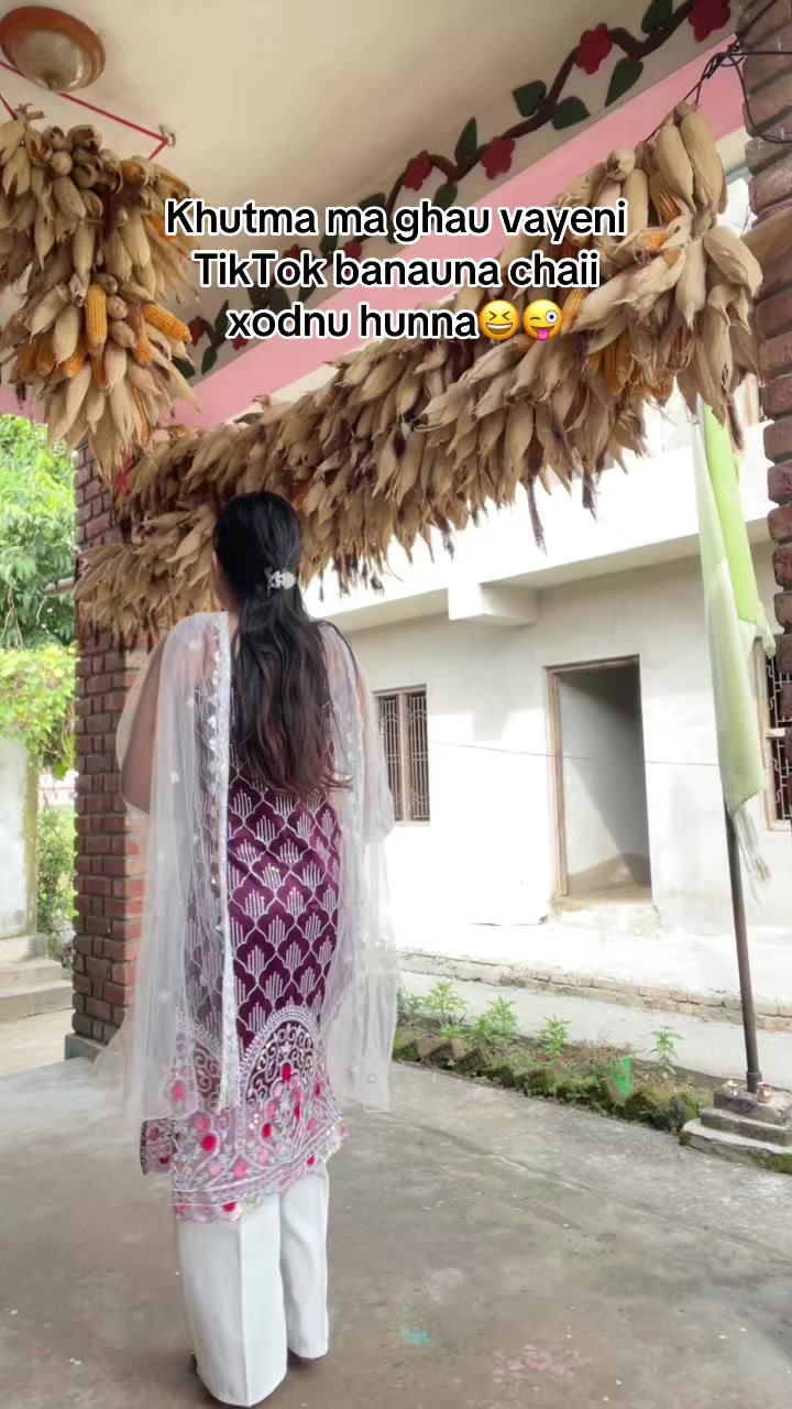 @Binita_Rani👑💫