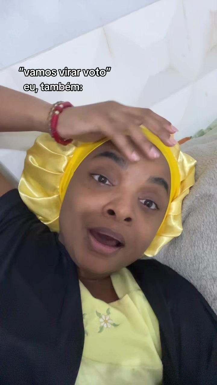 @Esthela
