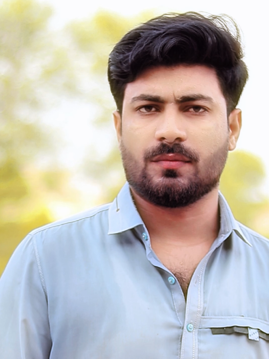 @👑عزیر~Pathan🤍🌼