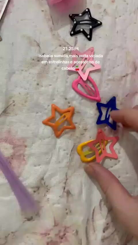 @oque a isabella ta fazendo?
