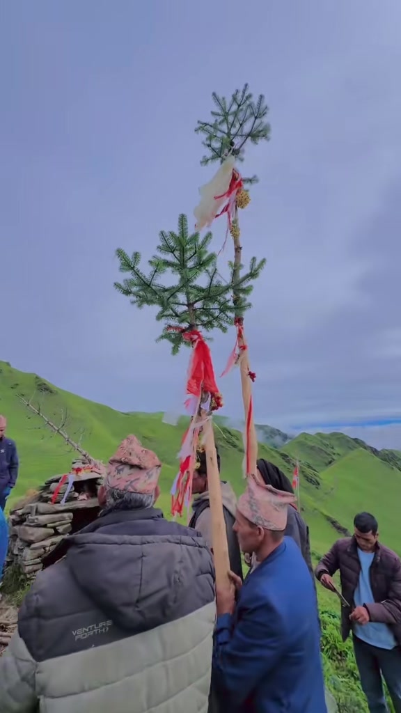 @बिर गोर्खालि छोरि🧑✈️⚔️♥️🇳🇵
