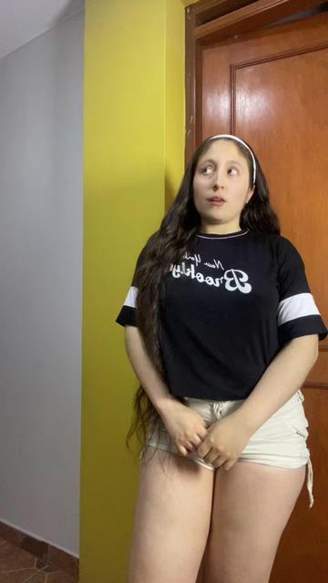 @camilareyeslara