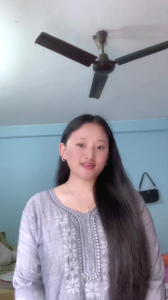 @Somu🦋🌸