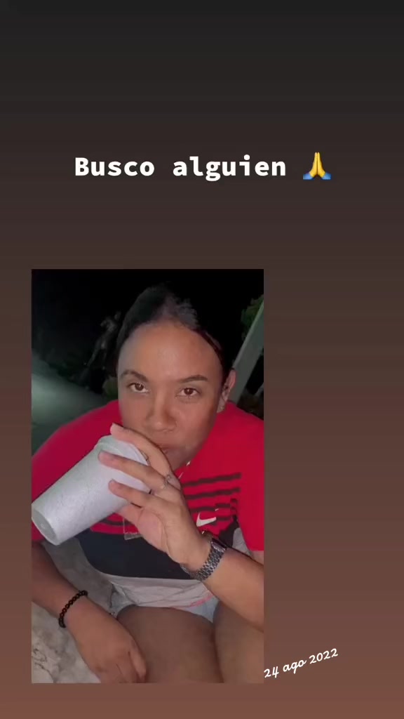 @Mart&iacute;nez 😌🖤