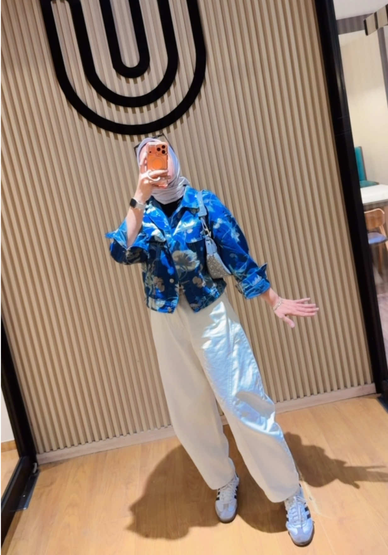 @KacaMataHitam