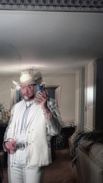 @jonnyesquivel2000