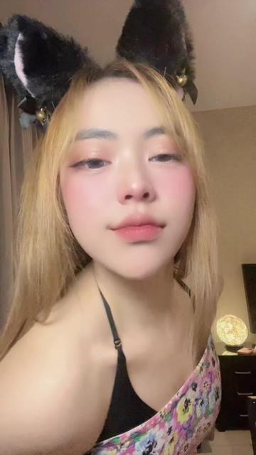 @_ayang9