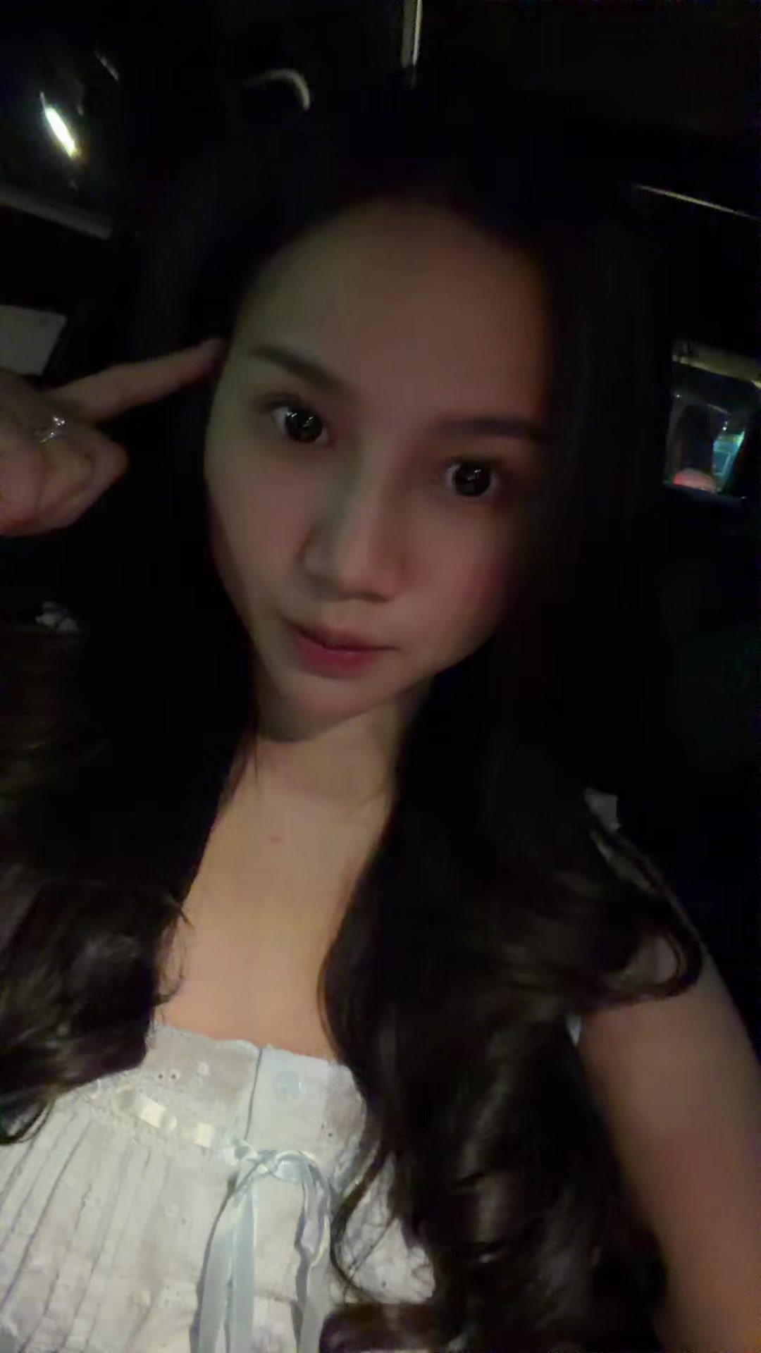 @apriapril