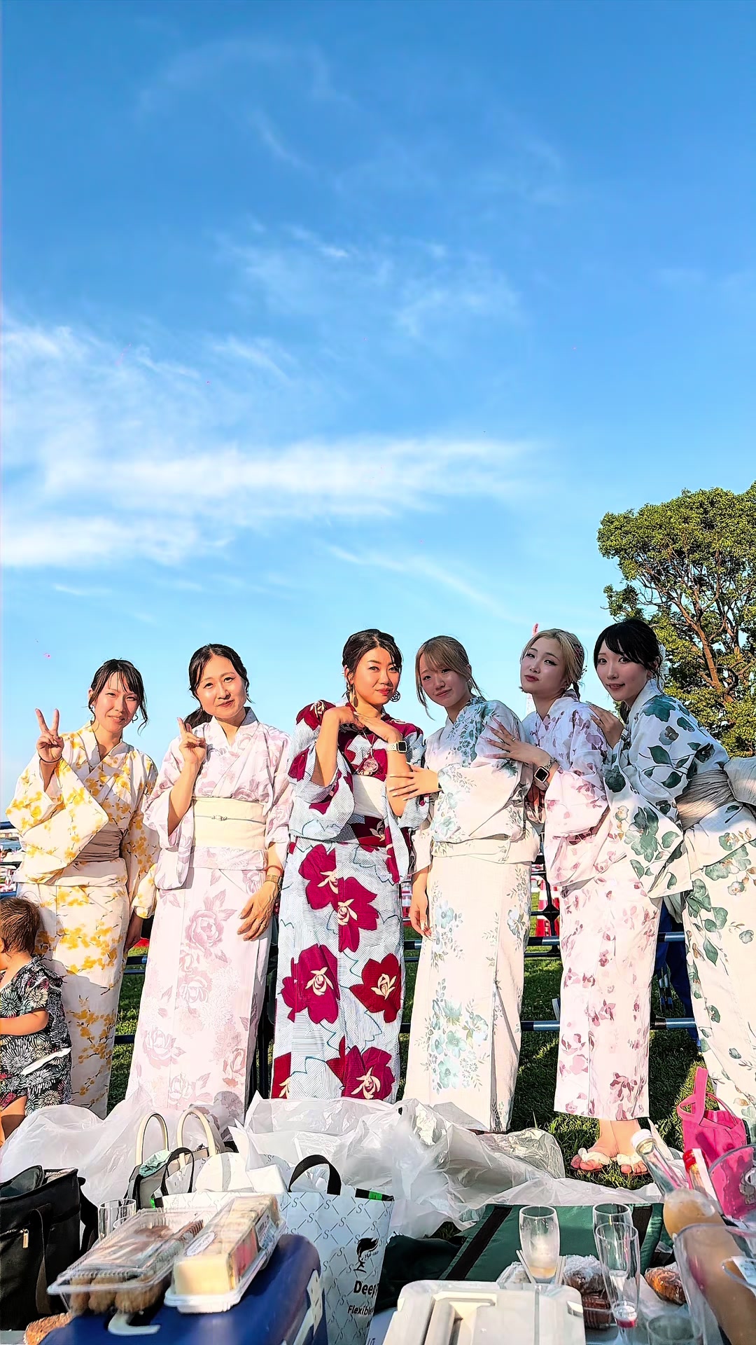 @歌舞伎町に花咲く電工女子達|電気工事|光の世界