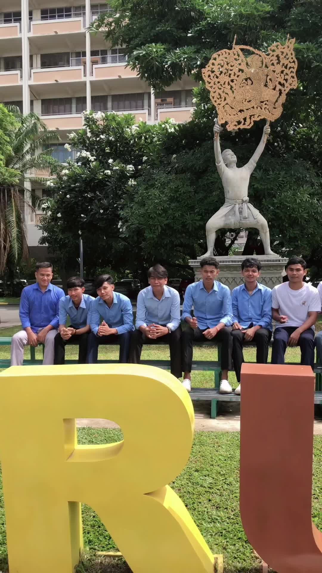 @សុខ - Sok official