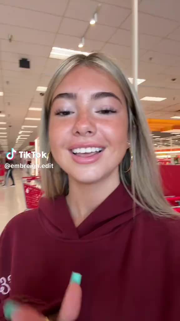 @embreigh courtlyn fan page