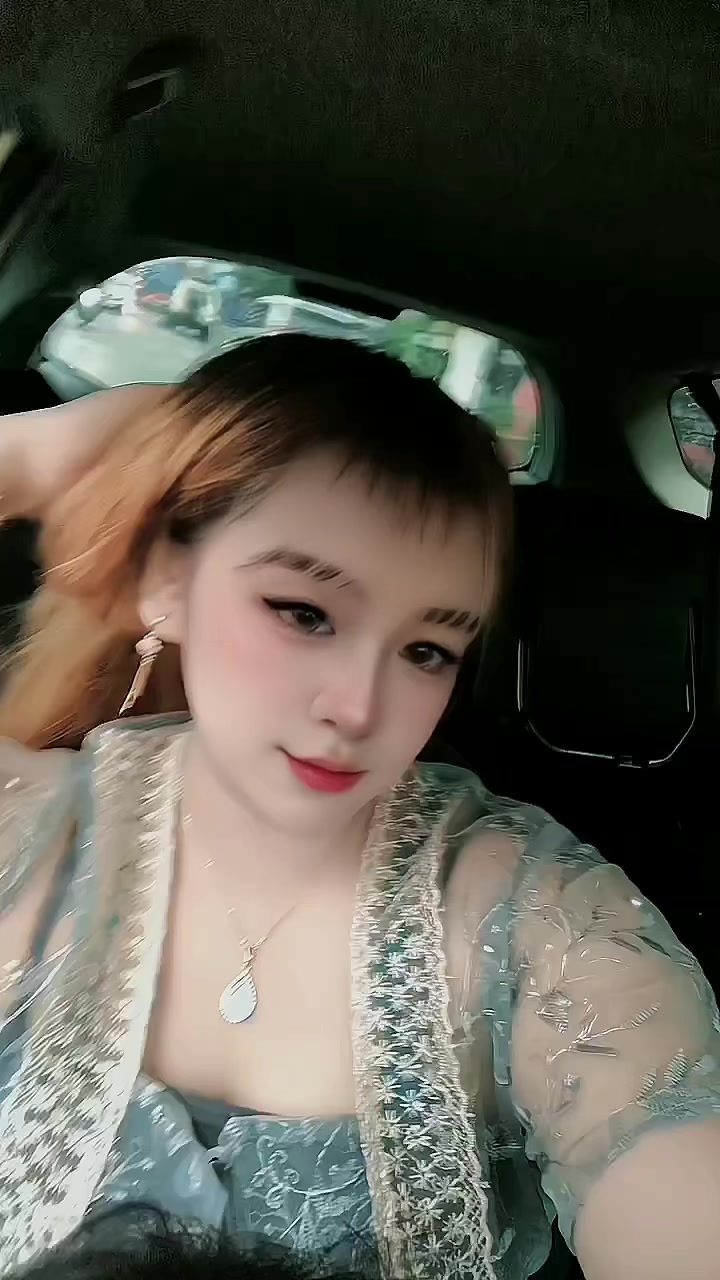 @🧸