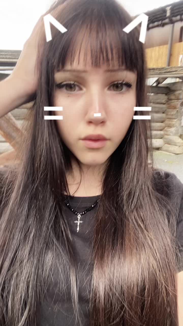 @evievkz