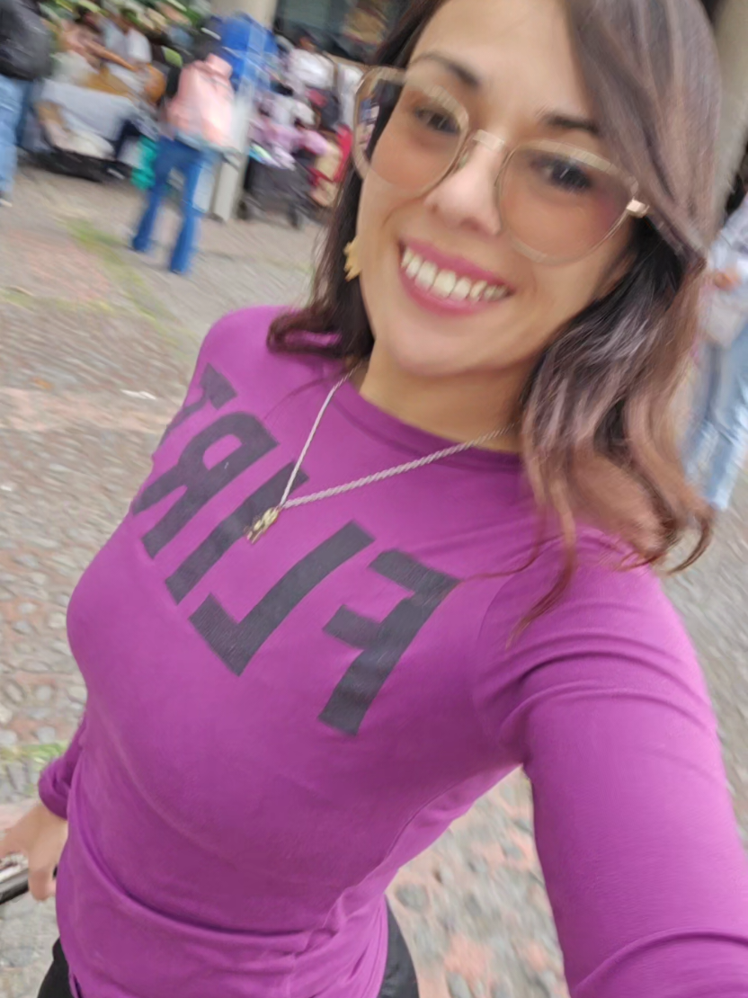 @Danytza