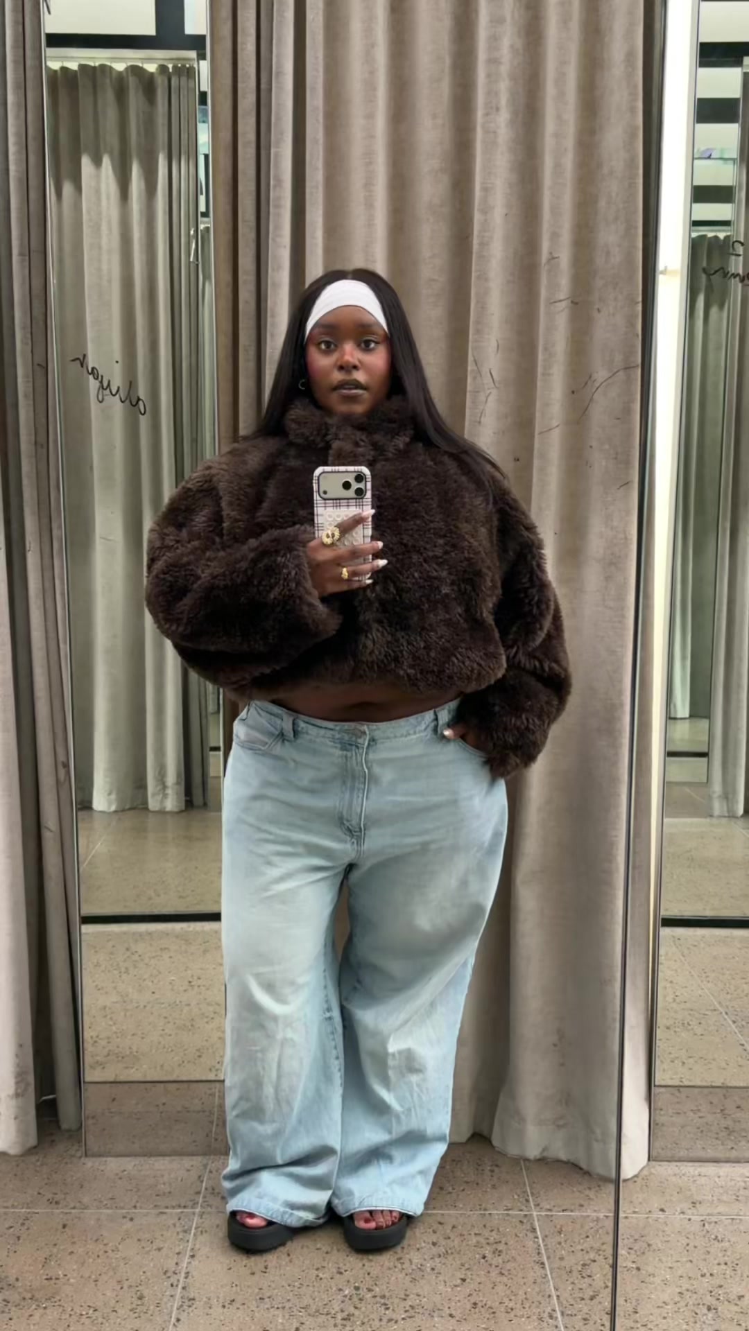 @Glassons