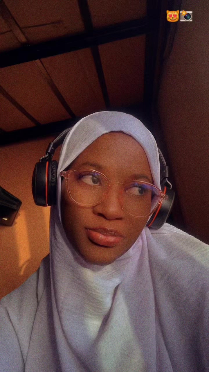 @Rokhaya 🌸🌹🥰❤️