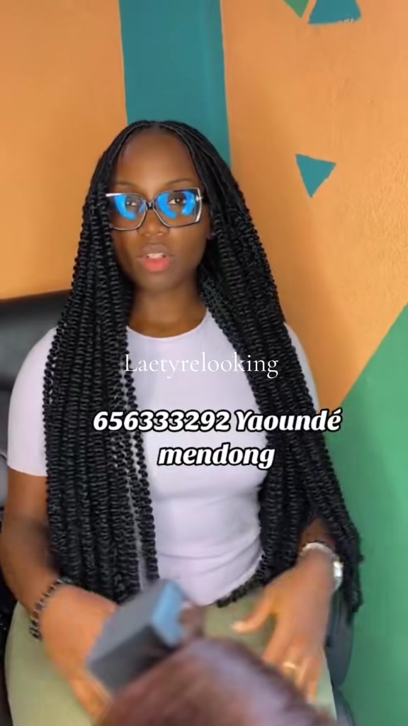 @laetyrelooking2