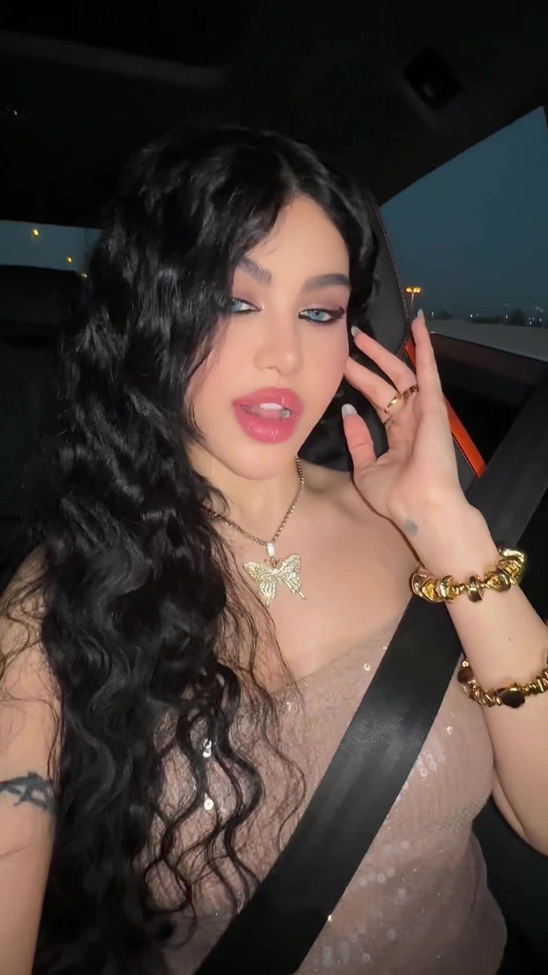 @MiMo مريم جورج