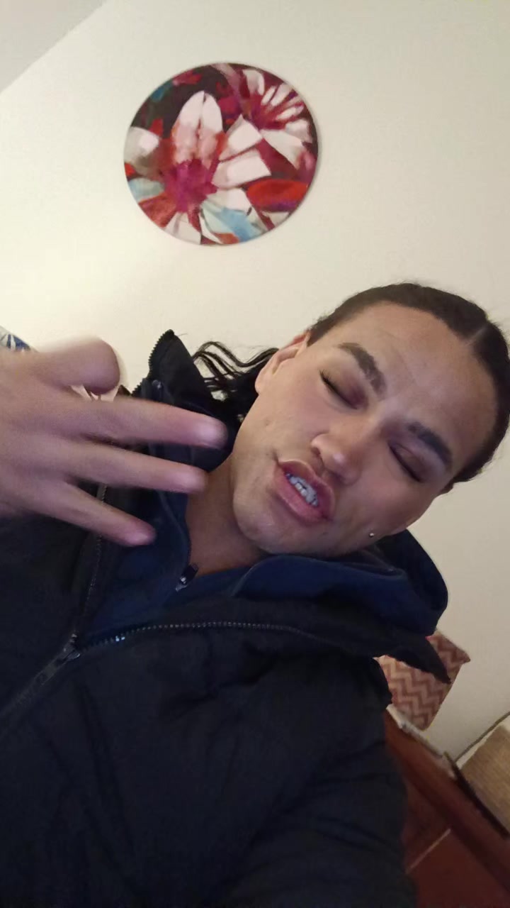 @Eahbitch