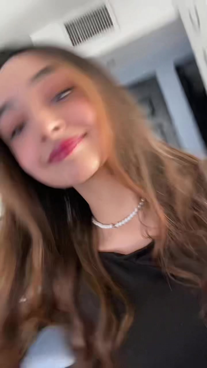@bella