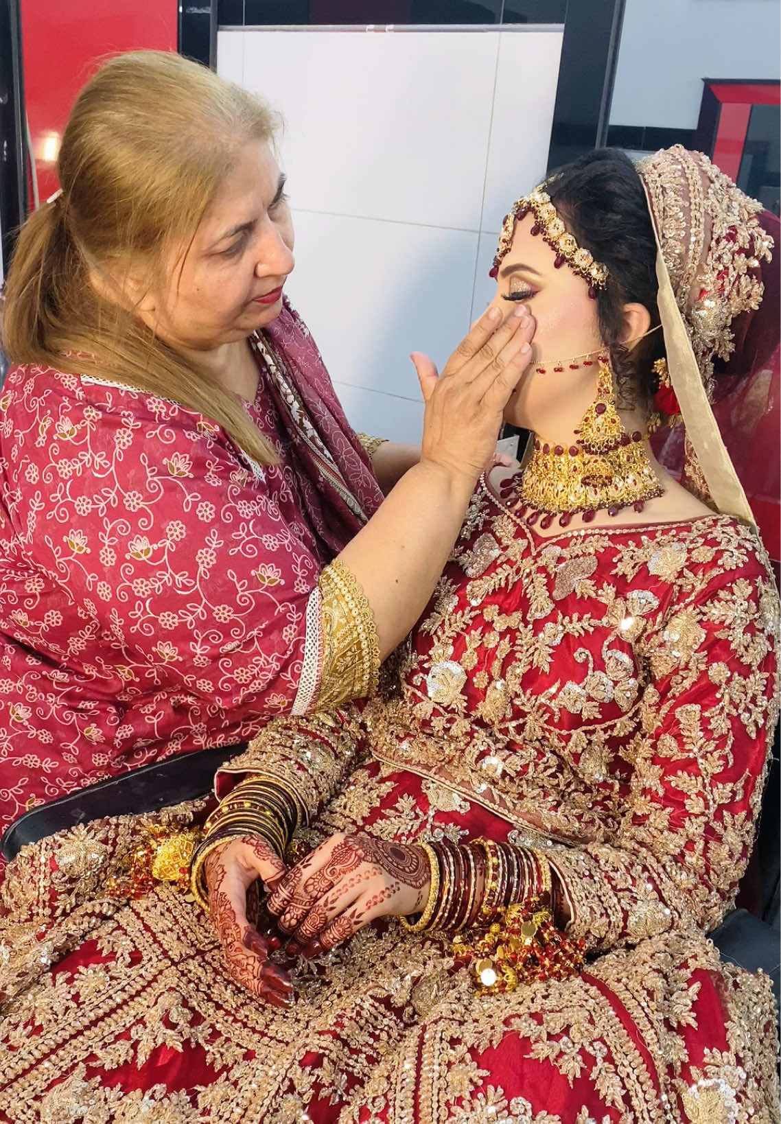 @Aqsa beauty clinic & institute