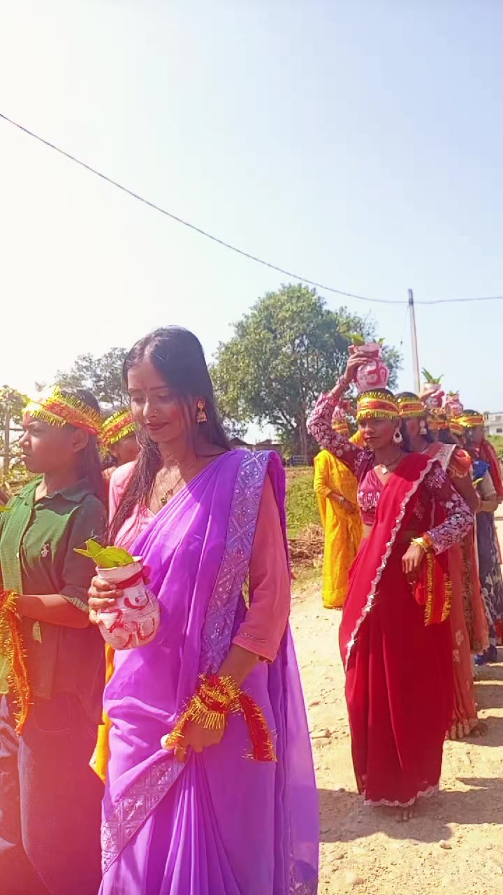 @rakhi thakur🌸🕊️