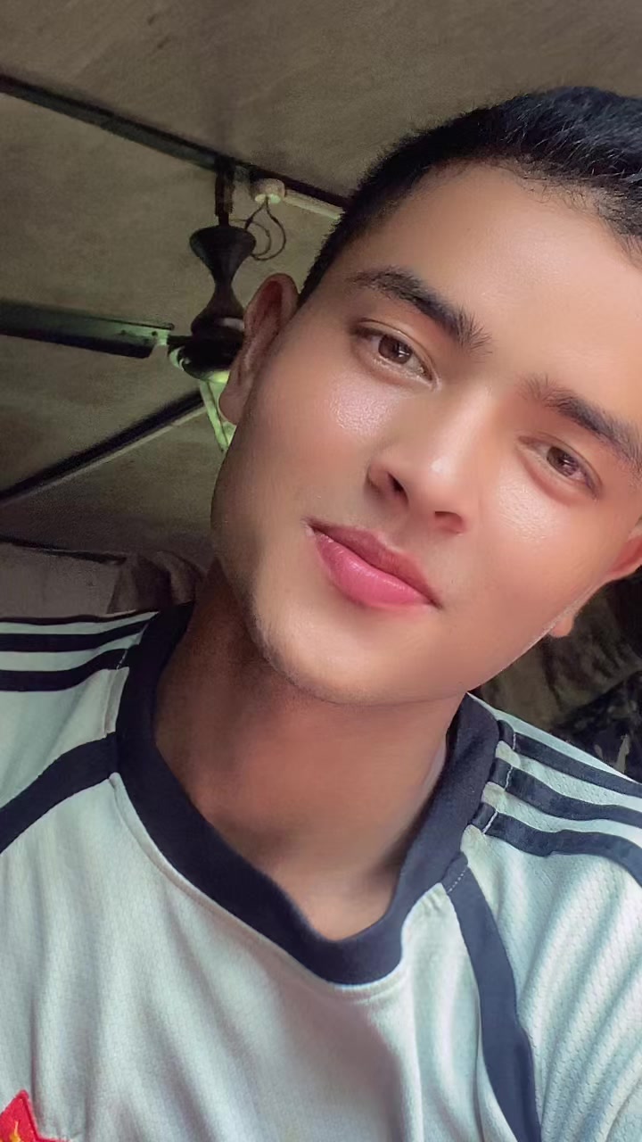 @LAHUREY BOY 🥷