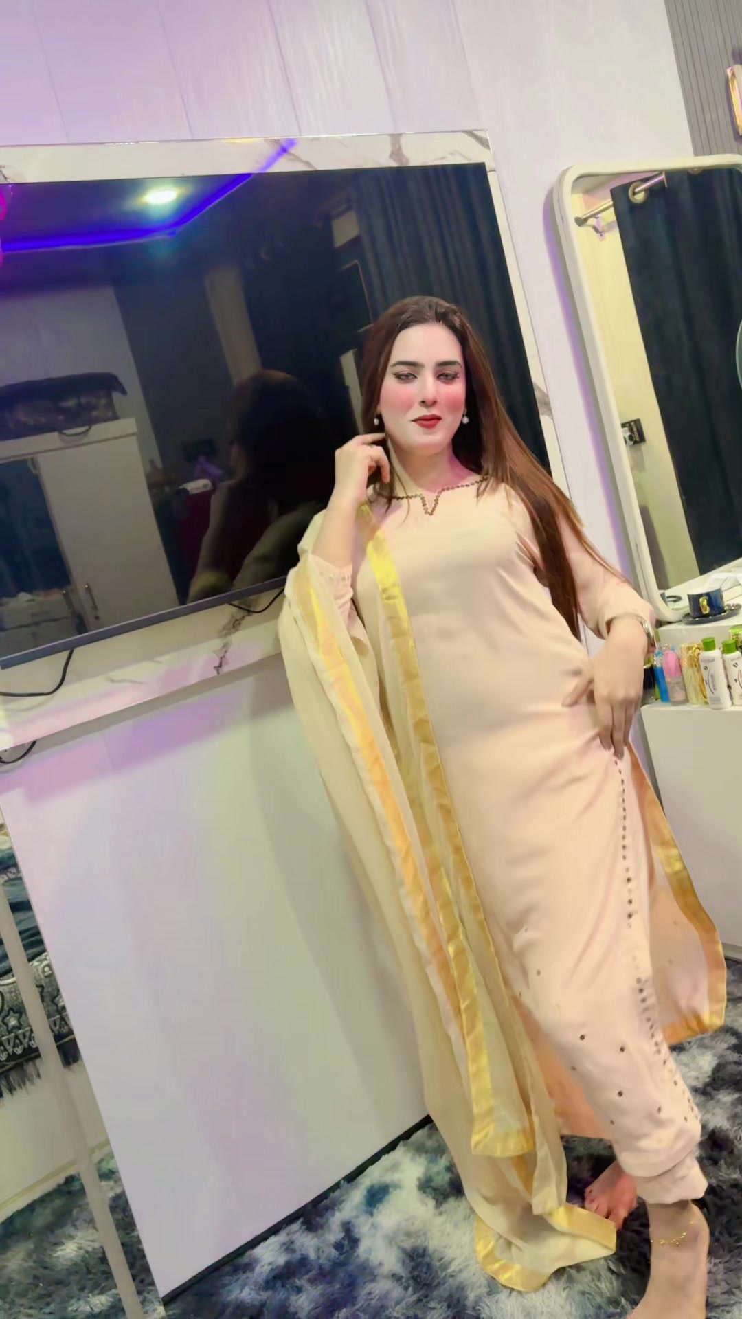 @Alishba khan🧸❣️