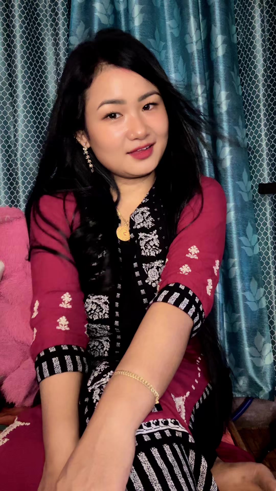 @छाया तामाडं