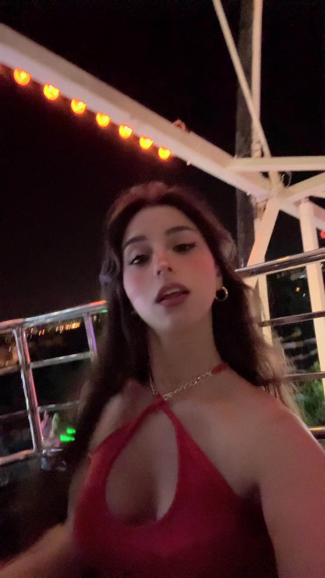 @Y⚡