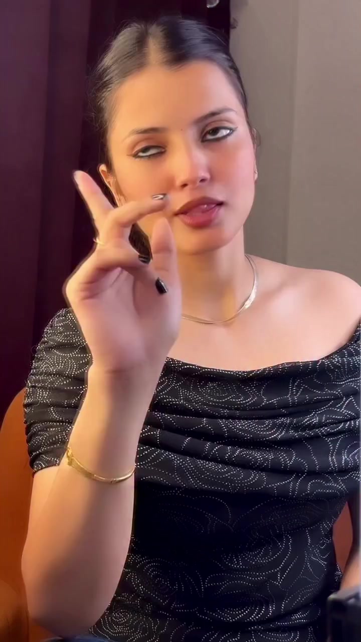 @AkshitaDwivedi