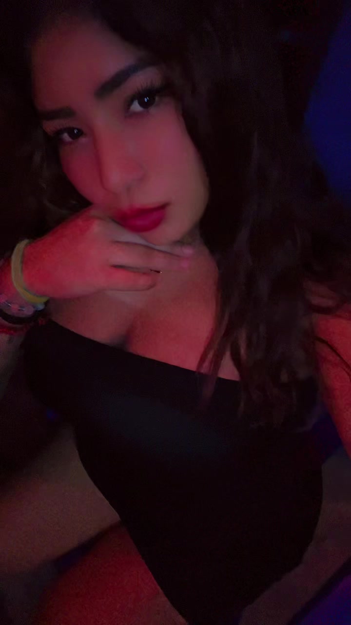 @kendrafalcon1