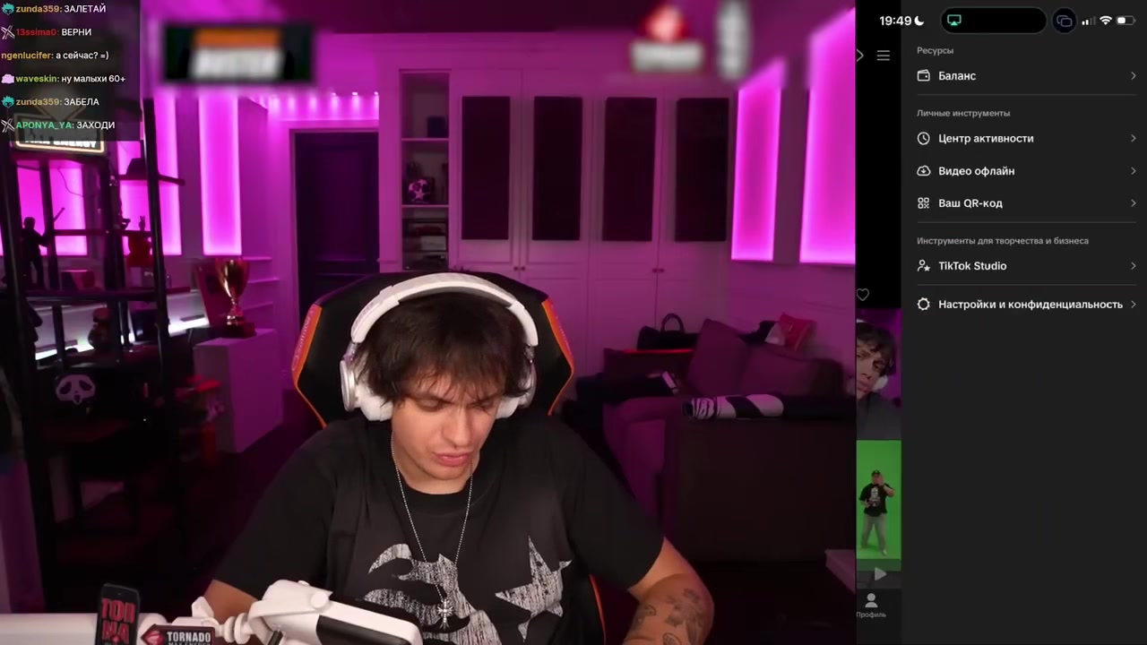 @_Moro_