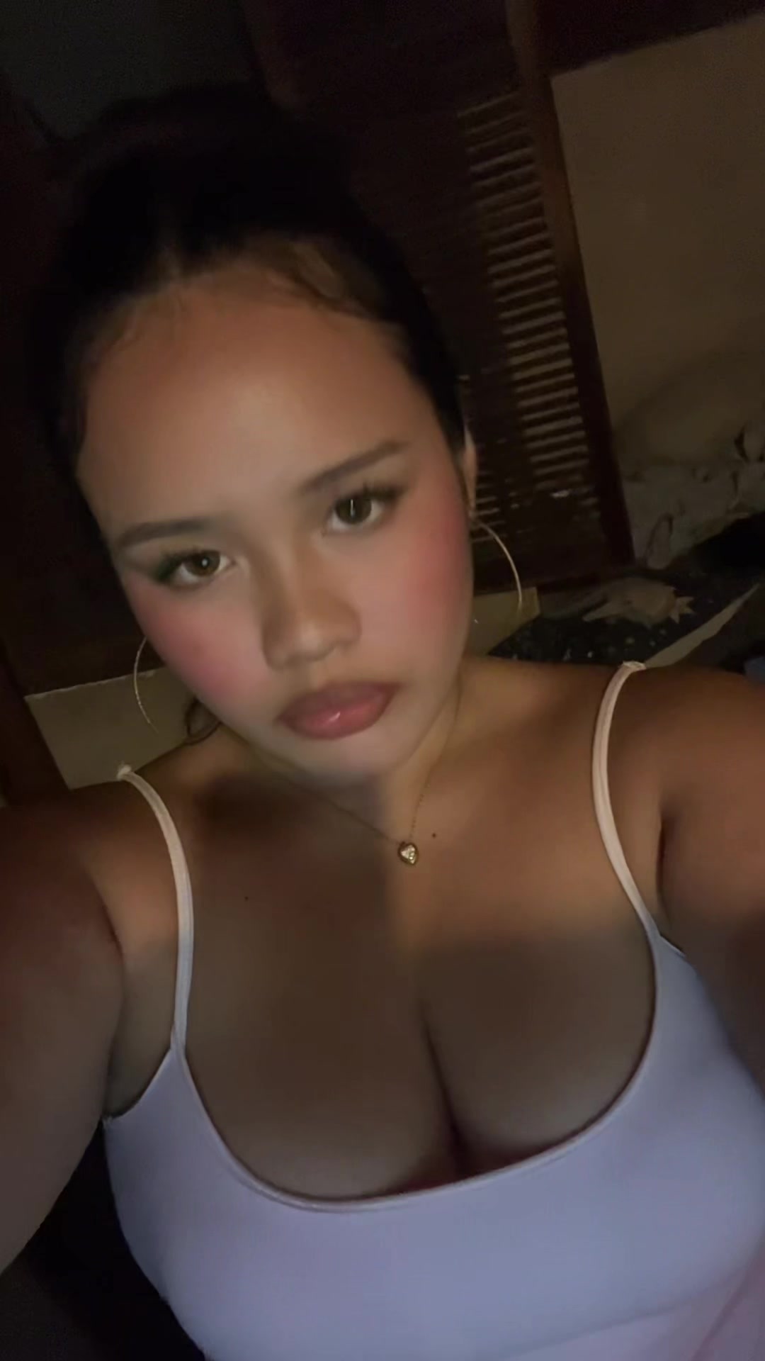 @Elaris