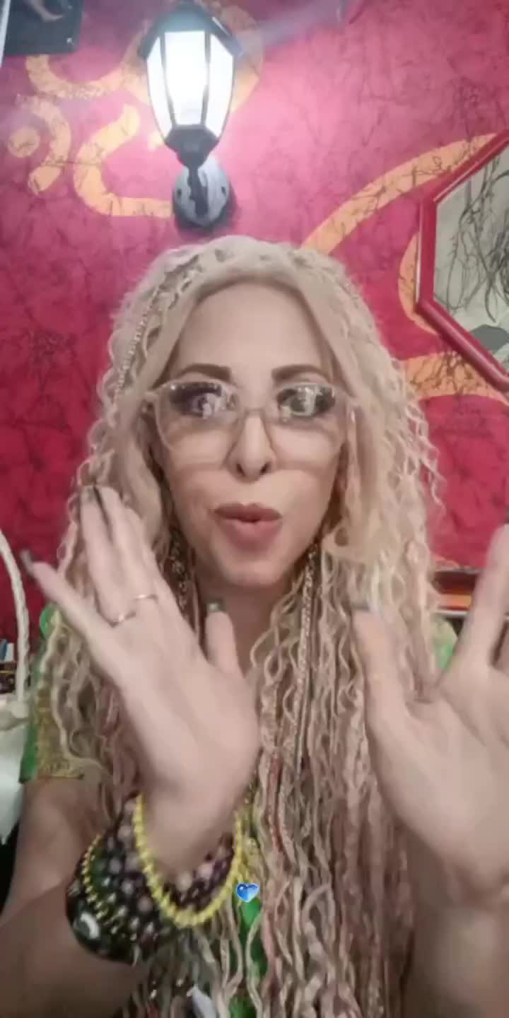 @MaryCarmen La G&uuml;era Oficial