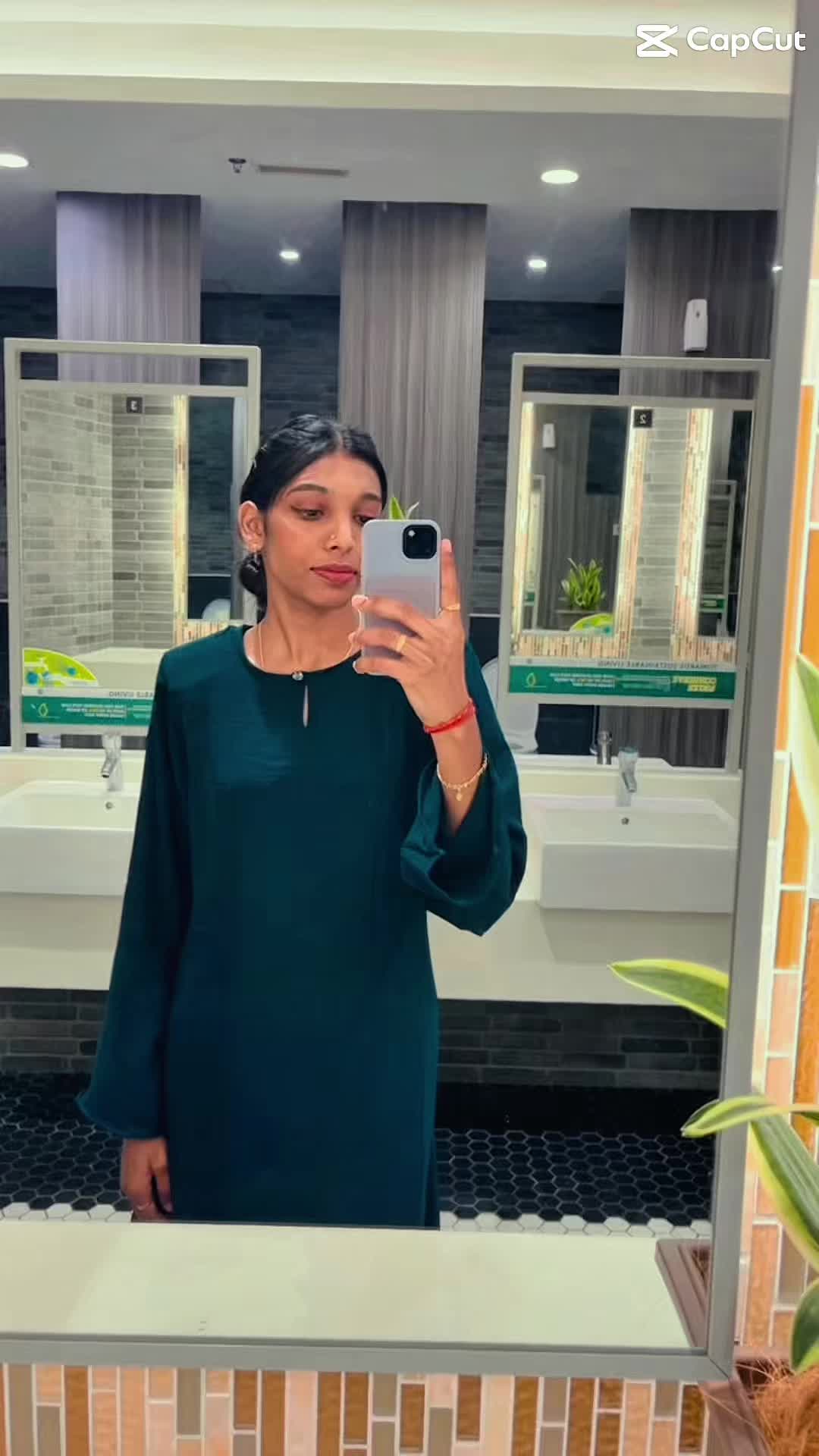 @POOJA🎀