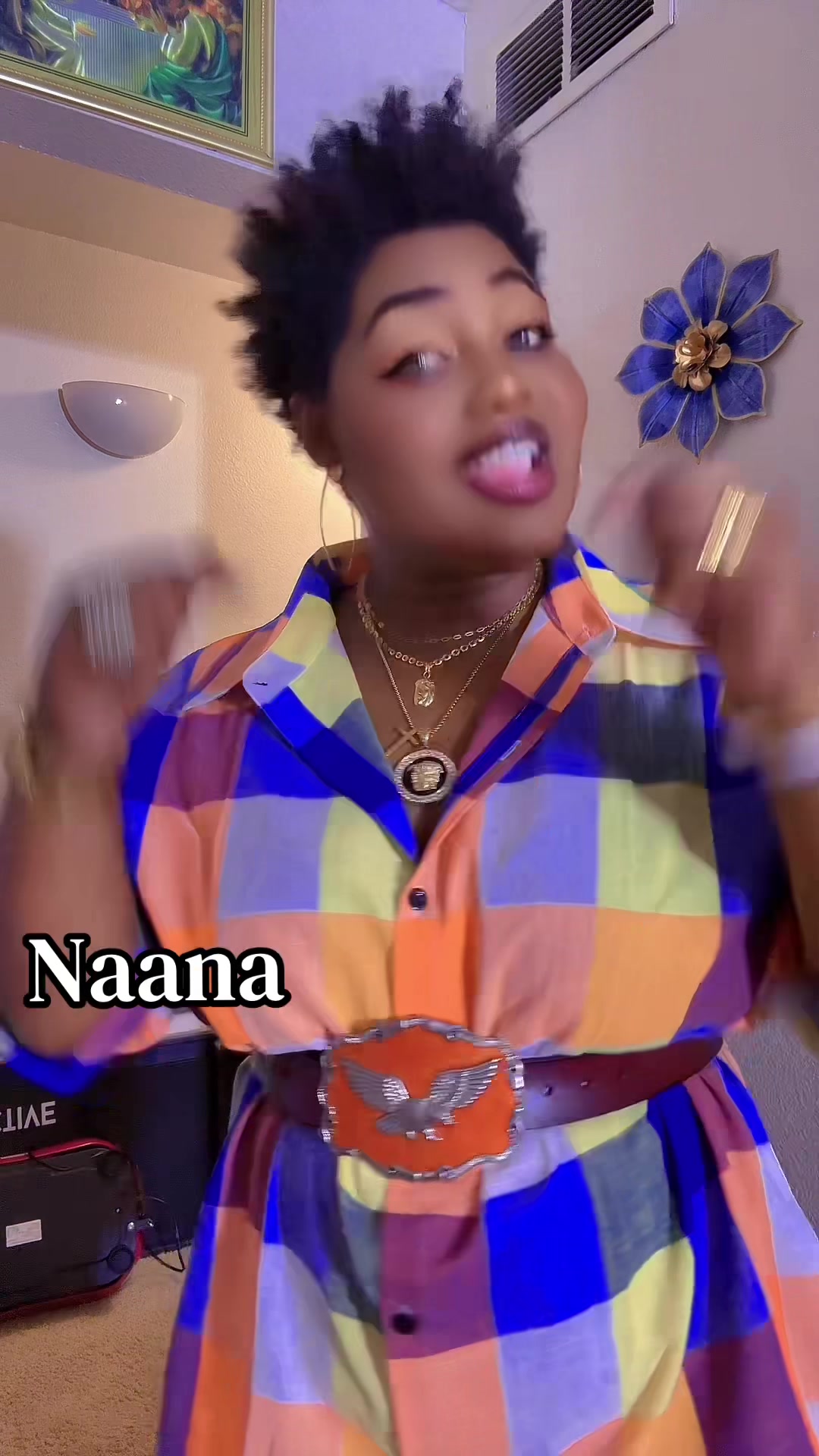 @naana